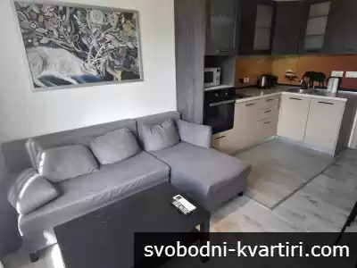 Под таем 3-стаен ж.к.Витоша обзаведен в затворен комплекс 770 евро
