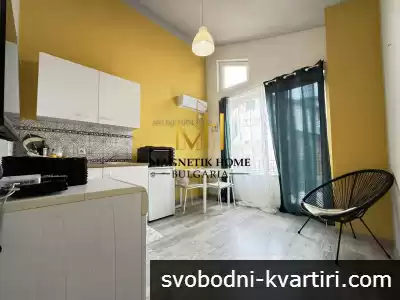 Кокетен двустаен апартамент с частен двор в ж.к. Сарафово