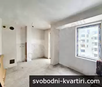 Тристаен апартамент в кв. Колю Фичето