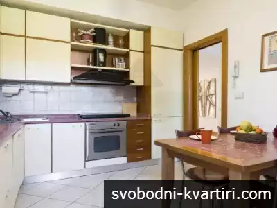 882 Двустаен апартамент Кючук Париж