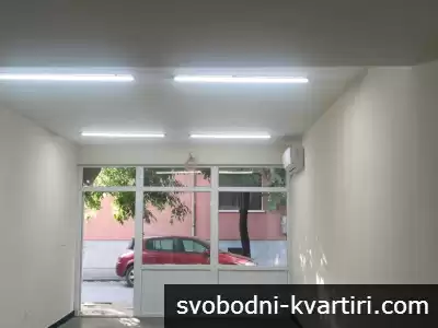 Давам под наем търговско помещение в Кючук Париж