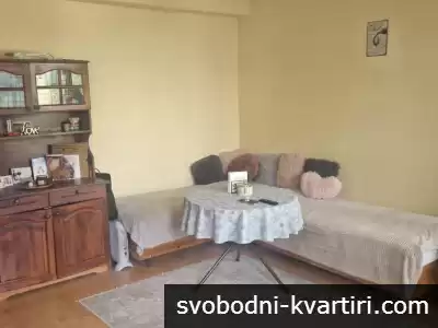 Даваме под наем двустаен апартамент в Кючук Париж