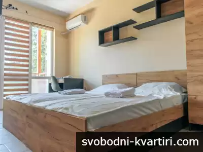 Предлага под наем НОВ , слънчев и просторен , луксозно обзаведен, двустаен  апартамент в кв.Бузлуджа.
