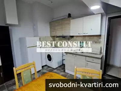 Обзаведено таванско студио, климатик - Широк център