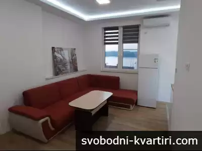 Отличен двустаен обзаведен, два климатика - Център