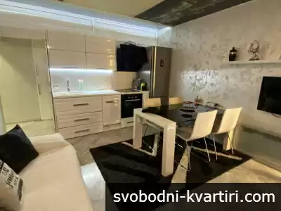 Лазур тристаен апартамент обзаведен #1748247316