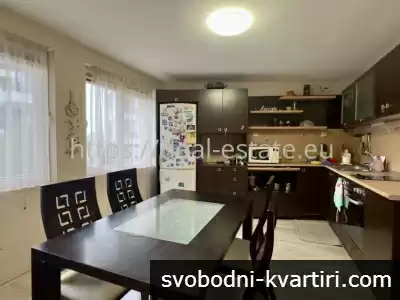 Тристаен апартамент под наем в широк център, гр. Благоевград, в близост до Стадиона.