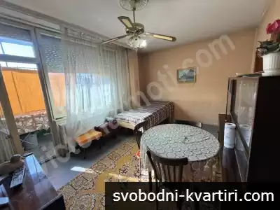 Тристаен апартамент в кв. Колю Фичето