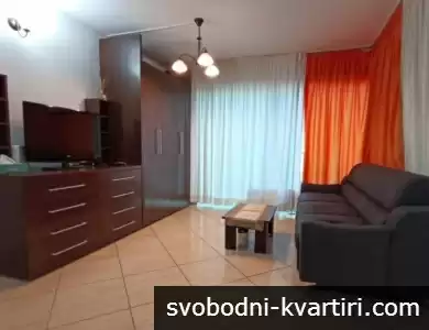 Тристаен апартамент под наем в Младежки хълм