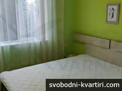 Дава се под наем двустаен апартамент в Център!
