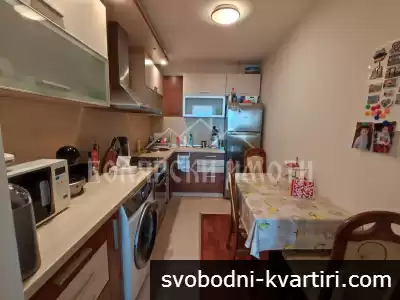 Комфортен тристаен апартамент в ж.к. Колю Фичето