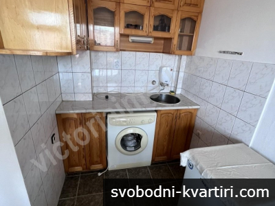 Изгодна гарсониера до Практикер
