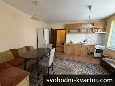 Двустаен апартамент до пазара