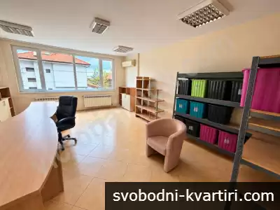 Светло офис помещение с отлична локация