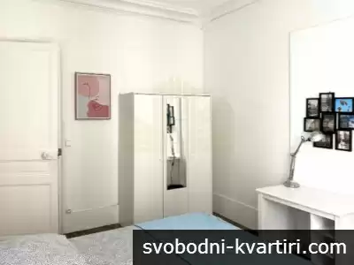 440 Тристаен апартамент Център