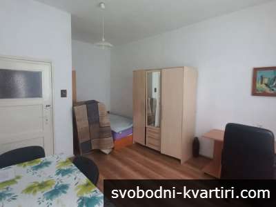 Даваме под наем самостоятелна стая в Каменица 1