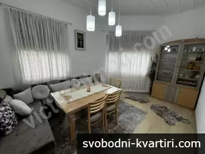 Чудесна едноетажна къща в с. Самоводене