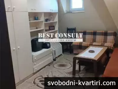 Обзаведена таванска стая, климатик - Гарата