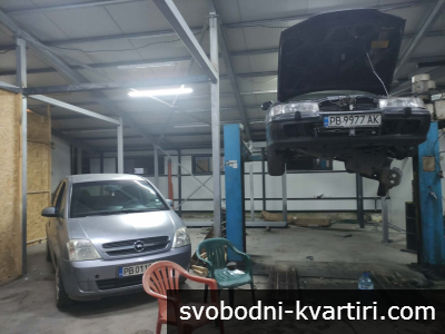 Давам под наем ОБОРУДВАН АВТОСЕРВИЗ до Пловдив-на КУКЛЕНСКО ШОСЕ,има подемник,трифазен ток,вода и е с лице на главен асф