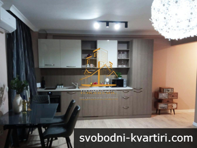 Двустаен апартамент – Център, Варна (Обява №:384768)