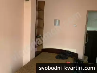 Двустаен апартамент с гараж в кв. Колю Фичето