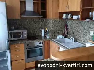 Дава се под наем тристаен апартамент в ХЕИ!