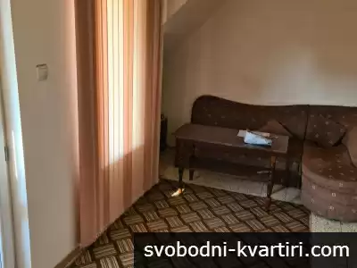 Даваме под наем двустаен апартамент в Кючук Париж