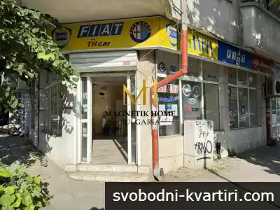 Голямо ъглово партерно помещение на бул. Мария Луиза в ж.к. Възраждане