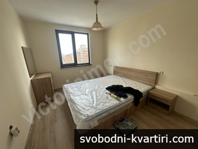 Слънчев отремонтиран двустаен апартамент на бул. България