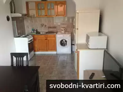 На море в Поморие, Апартамент Цвети