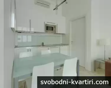 369 Четиристаен апартамент Хр.Смирненски