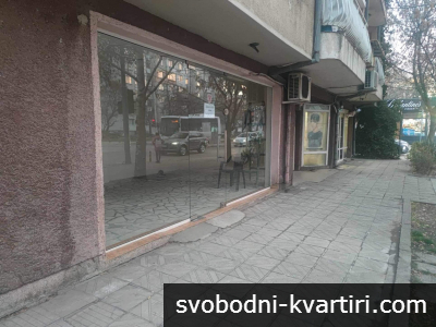 Давам под наем 35 квадратни метра магазин с лице на булевард Никола Вапцаров-6метра съссанитарен възел и разрешителни-50