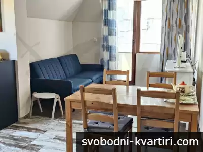 Дава се под наем четиристаен апартамент в Бриз!
