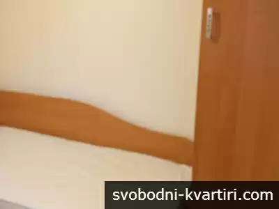 Самостоятелна стая под наем в центъра на Велико Търново