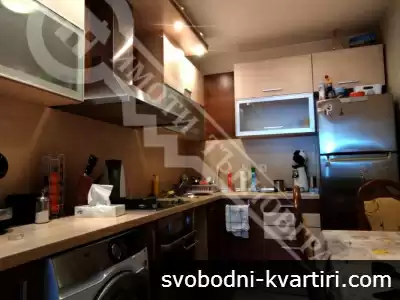 Тристаен апартамент в близост до Спортна зала
