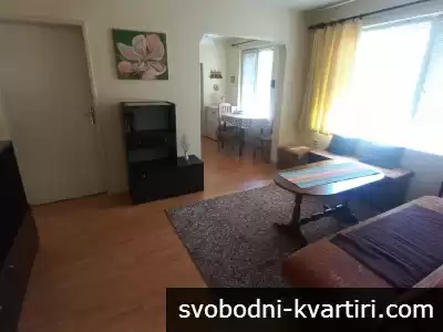 Даваме под наем етаж от къща в кв. Каменица 1