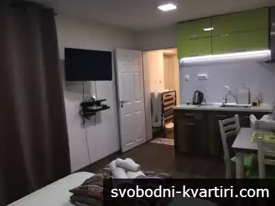 Нощувки в Студио Орхидея до Морската градина, МУ, ИУ, ВВМУ, РЗИ