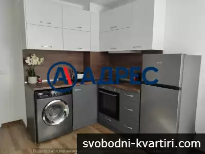 Тристаен нов апартамент в централната зона на града