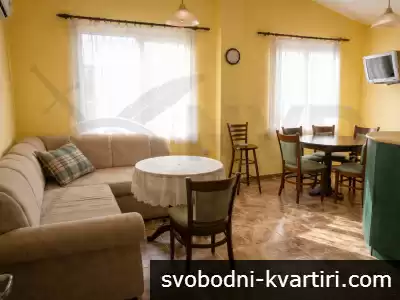 Дава се под наем тристаен апартамент в Хеи!