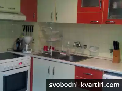 Двустаен апартамент център