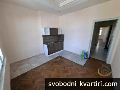 Център многостаен апартамент необзаведен #1740997096