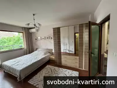 Тристаен апартамент в ХЕИ!