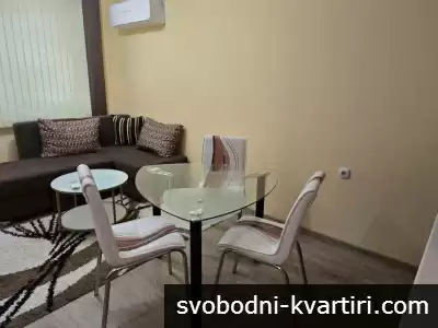Двустаен нов до Американския колеж