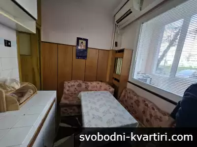 Тристаен апартамент в широк център на гр. Велико Търново