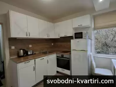 Дава се под наем двустаен апартамент в Цветен квартал!