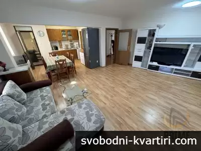 Център тристаен апартамент обзаведен #1749204841