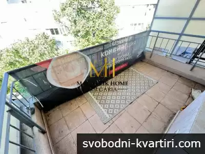 Кокетен двустаен апартамент до ”Руската гимназия” и морската градина в ж.к. Лазур