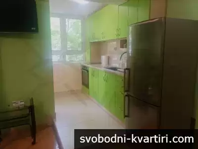 Дава се под наем двустаен апартамент в Спортна Зала!
