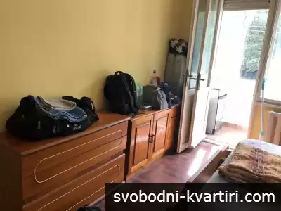 Дава се под наем апартамент в Центъра