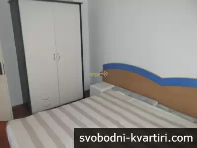 Колхозен пазар /Тристаен